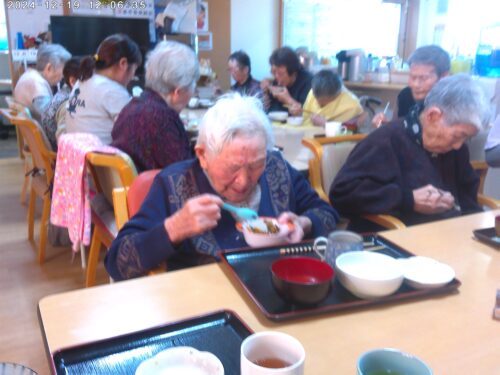 This photo is taken by AllWinner's v3-sdv